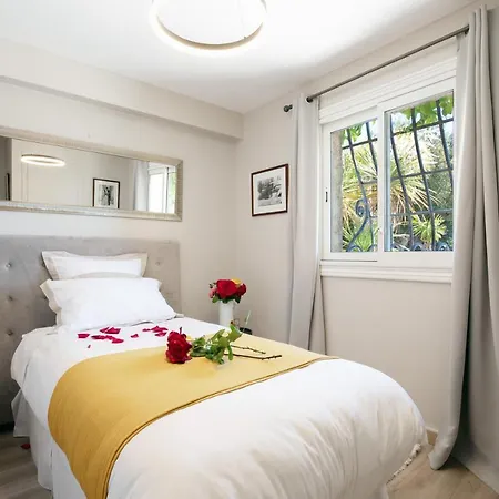 Le Castel Rose Villa